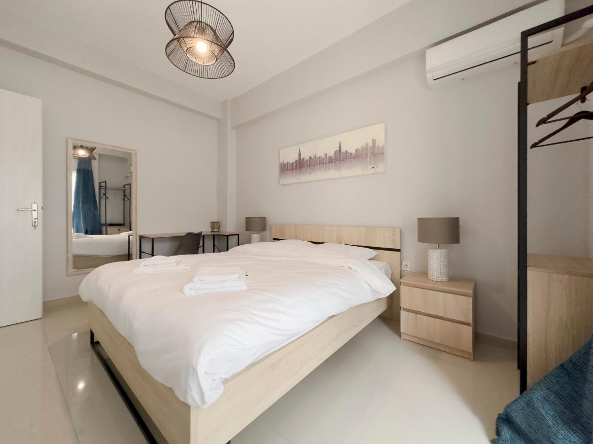 Satovriandou Spacious 128Sqm Apt In アテネ エクステリア 写真