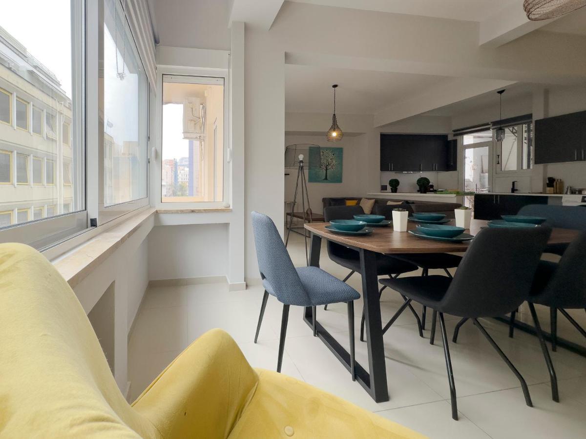 Satovriandou Spacious 128Sqm Apt In アテネ エクステリア 写真