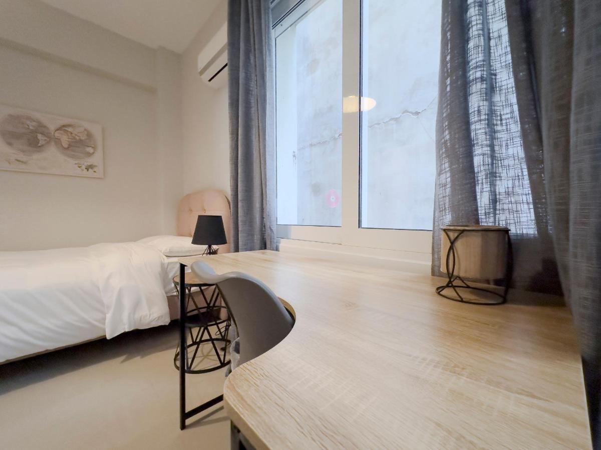 Satovriandou Spacious 128Sqm Apt In アテネ エクステリア 写真