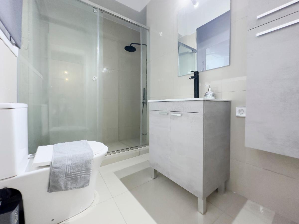 Satovriandou Spacious 128Sqm Apt In アテネ エクステリア 写真